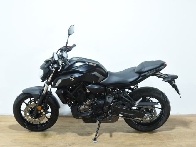 Comprar YAMAHA MT-07 (A2) 2020 de segunda mano YAMAHA MT-07 (A2) 2020 de segunda mano