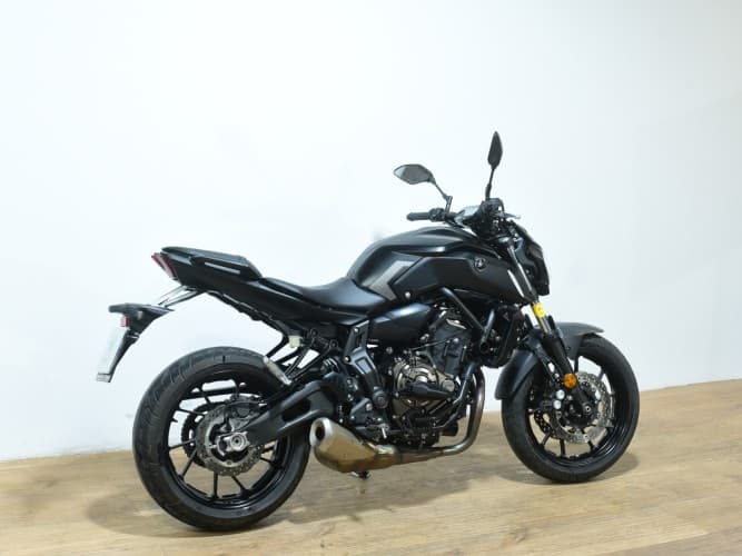 Comprar YAMAHA MT-07 (A2) 2020 de segunda mano YAMAHA MT-07 (A2) 2020 de segunda mano
