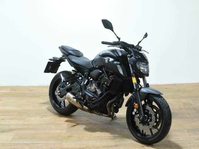 Comprar YAMAHA MT-07 (A2) 2020 de segunda mano YAMAHA MT-07 (A2) 2020 de segunda mano