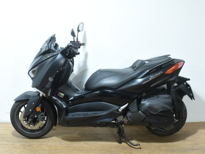Comprar YAMAHA XMAX 400 (IRON MAX) 2019 de segunda mano YAMAHA XMAX 400 (IRON MAX) 2019 de segunda mano