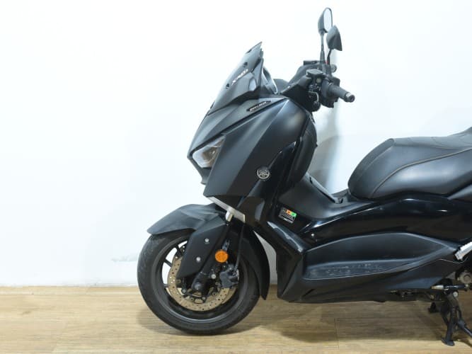 Comprar YAMAHA XMAX 400 (IRON MAX) 2019 de segunda mano YAMAHA XMAX 400 (IRON MAX) 2019 de segunda mano