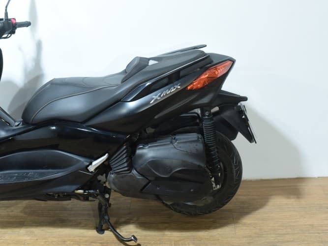 Comprar YAMAHA XMAX 400 (IRON MAX) 2019 de segunda mano YAMAHA XMAX 400 (IRON MAX) 2019 de segunda mano