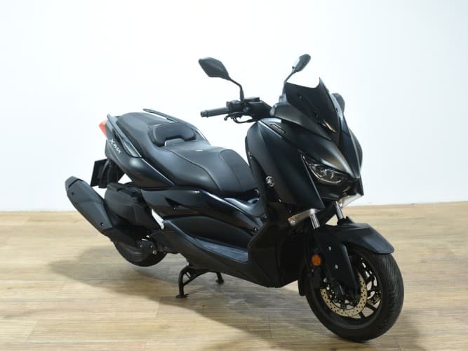 Comprar YAMAHA XMAX 400 (IRON MAX) 2019 de segunda mano YAMAHA XMAX 400 (IRON MAX) 2019 de segunda mano