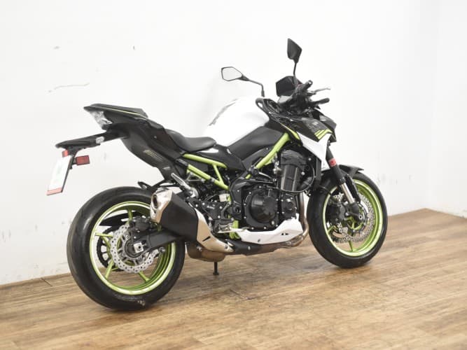 Comprar KAWASAKI Z 900 (A2) 2021 de segunda mano KAWASAKI Z 900 (A2) 2021 de segunda mano