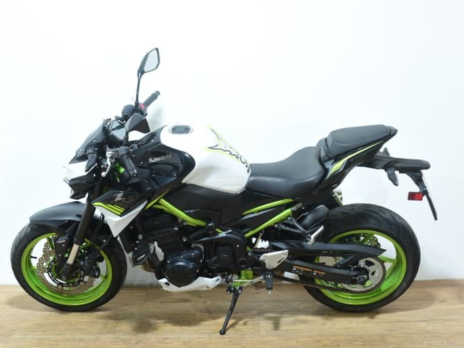 Comprar KAWASAKI Z 900 (A2) 2021 de segunda mano KAWASAKI Z 900 (A2) 2021 de segunda mano