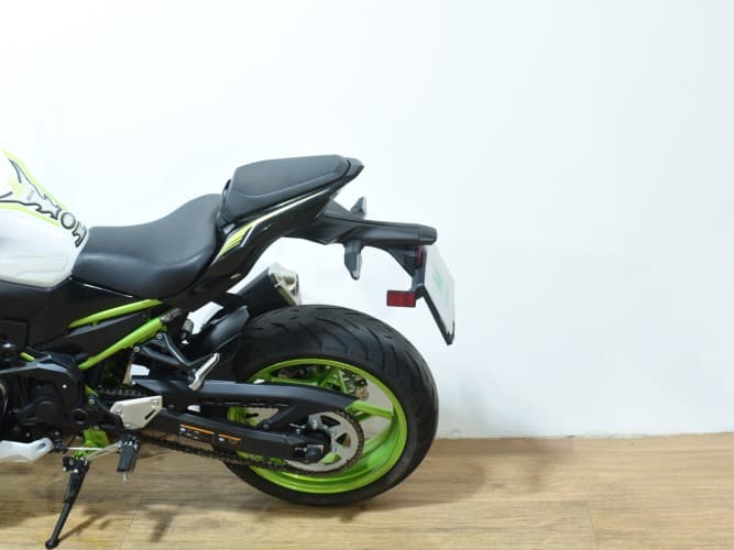 Comprar KAWASAKI Z 900 (A2) 2021 de segunda mano KAWASAKI Z 900 (A2) 2021 de segunda mano
