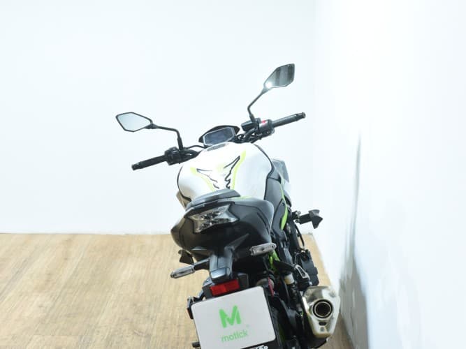 Comprar KAWASAKI Z 900 (A2) 2021 de segunda mano KAWASAKI Z 900 (A2) 2021 de segunda mano