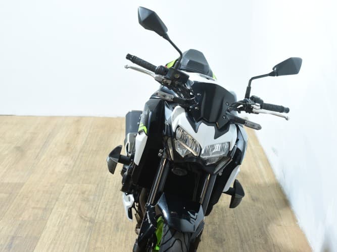 Comprar KAWASAKI Z 900 (A2) 2021 de segunda mano KAWASAKI Z 900 (A2) 2021 de segunda mano