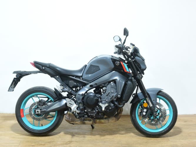 Comprar YAMAHA MT-09 (A2) 2023 de segunda mano YAMAHA MT-09 (A2) 2023 de segunda mano
