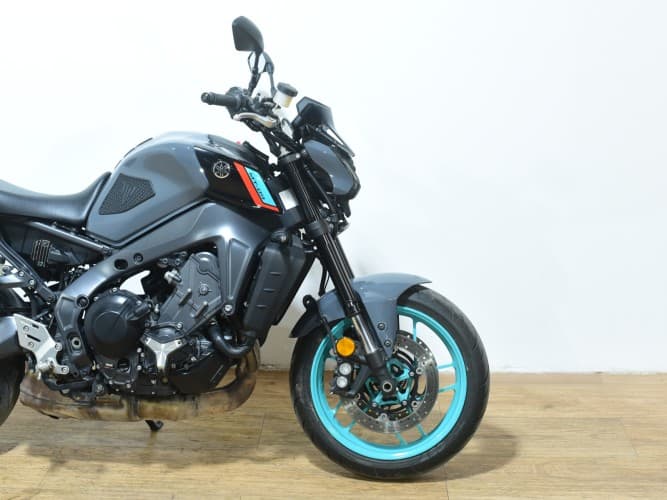 Comprar YAMAHA MT-09 (A2) 2023 de segunda mano YAMAHA MT-09 (A2) 2023 de segunda mano