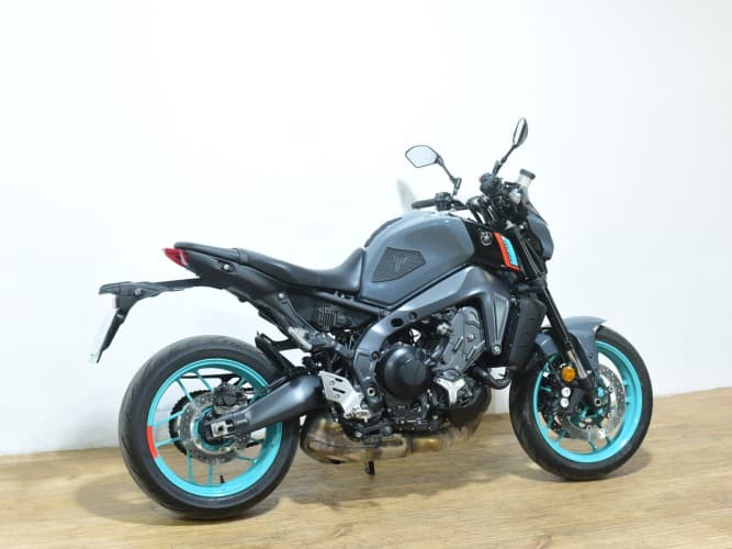 Comprar YAMAHA MT-09 (A2) 2023 de segunda mano YAMAHA MT-09 (A2) 2023 de segunda mano