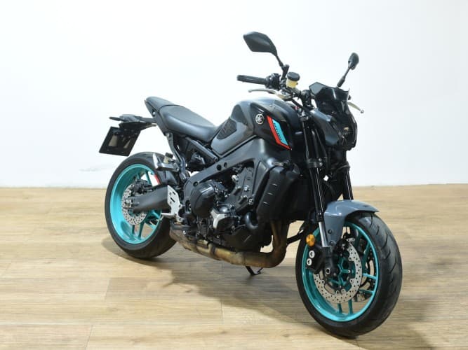 Comprar YAMAHA MT-09 (A2) 2023 de segunda mano YAMAHA MT-09 (A2) 2023 de segunda mano