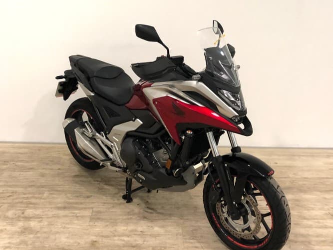 Comprar HONDA NC 750 X (A) (DCT) 2024 de segunda mano HONDA NC 750 X (A) (DCT) 2024 de segunda mano