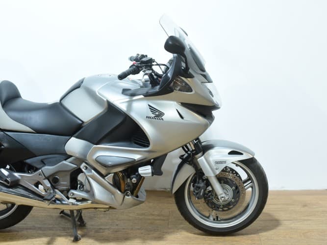 HONDA NT 700 V DEAUVILLE (A)(TRES MALETAS) 2011 de segunda mano