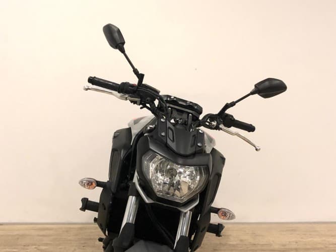 Comprar YAMAHA MT-07 (A2) 2019 de segunda mano YAMAHA MT-07 (A2) 2019 de segunda mano