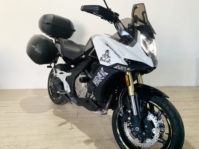 Comprar CF MOTO 650 MT (A) (TRES MALETAS) 2022 de segunda mano CF MOTO 650 MT (A) (TRES MALETAS) 2022 de segunda mano