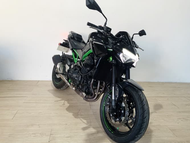 Comprar KAWASAKI Z 900 (A2) 2021 de segunda mano KAWASAKI Z 900 (A2) 2021 de segunda mano