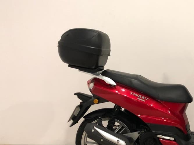 Comprar PEUGEOT TWEET 125 (BAUL) 2023 de segunda mano PEUGEOT TWEET 125 (BAUL) 2023 de segunda mano