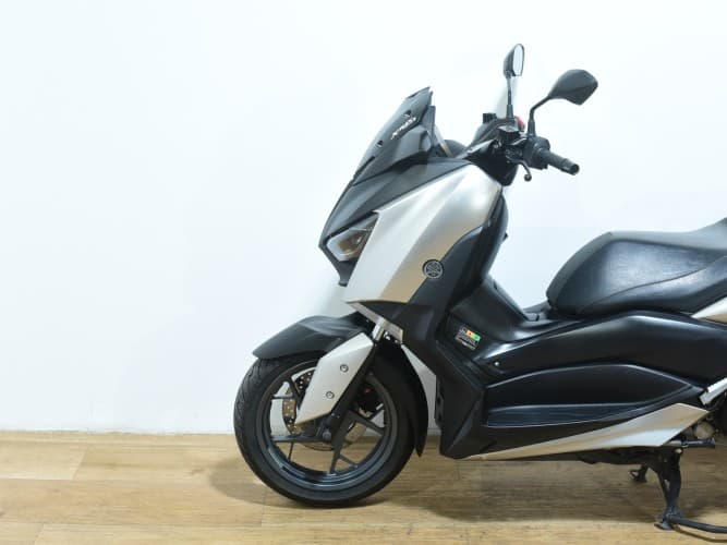 YAMAHA XMAX 125 2020 de segunda mano
