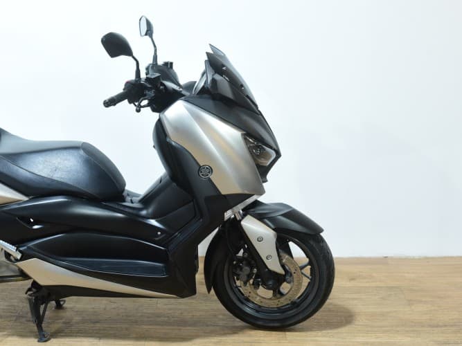 YAMAHA XMAX 125 2020 de segunda mano