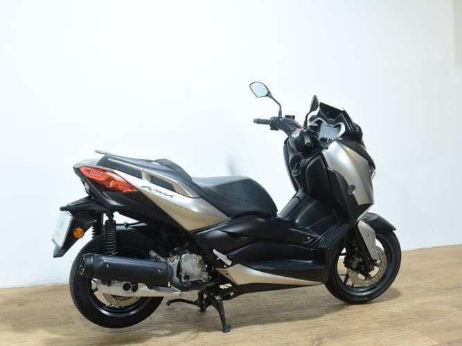 YAMAHA XMAX 125 2020 de segunda mano