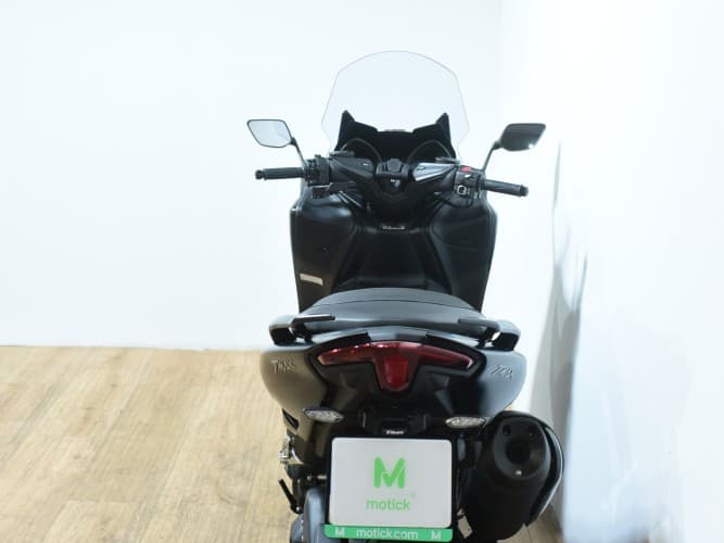 Comprar YAMAHA TMAX 560 (SOPORTE + TOP CASE +300€) 2020 de segunda mano YAMAHA TMAX 560 (SOPORTE + TOP CASE +300€) 2020 de segunda mano