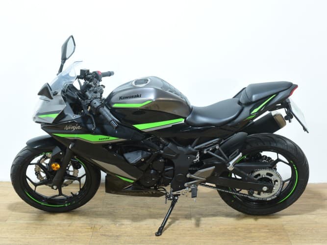 KAWASAKI NINJA 125 2024 de segunda mano