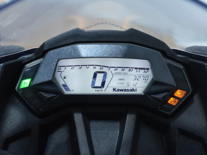 KAWASAKI NINJA 125 2024 de segunda mano
