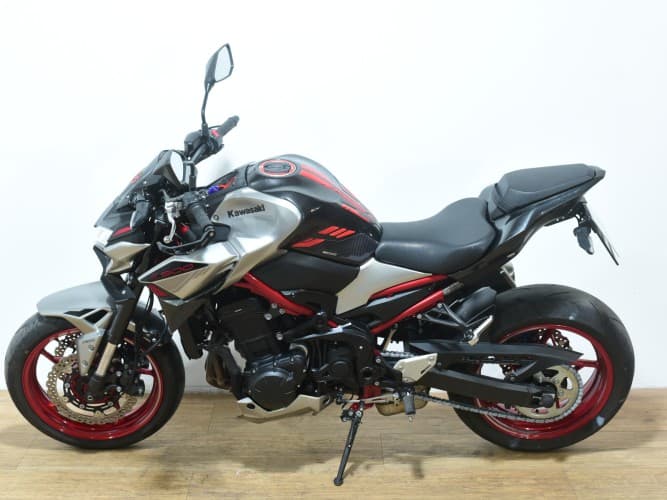 Comprar KAWASAKI Z 900 (E) (A2) 2023 de segunda mano KAWASAKI Z 900 (E) (A2) 2023 de segunda mano
