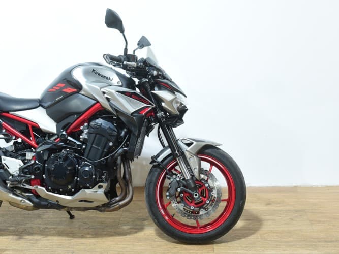 Comprar KAWASAKI Z 900 (E) (A2) 2023 de segunda mano KAWASAKI Z 900 (E) (A2) 2023 de segunda mano