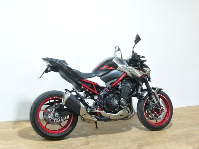 Comprar KAWASAKI Z 900 (E) (A2) 2023 de segunda mano KAWASAKI Z 900 (E) (A2) 2023 de segunda mano