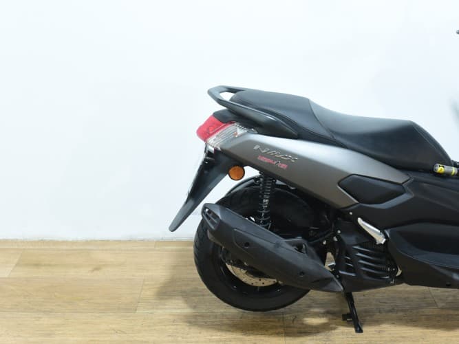 YAMAHA NMAX 125 2020 de segunda mano