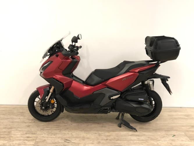 HONDA ADV 350 2023 de segunda mano