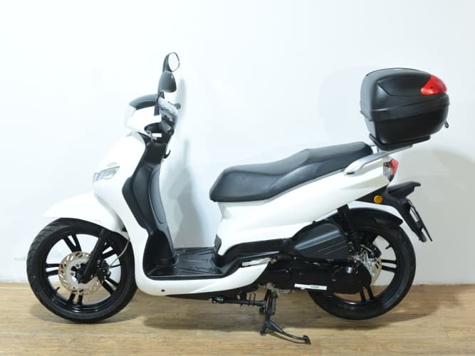 PEUGEOT TWEET 125 (IVA DEDUCIBLE) 2022 de segunda mano