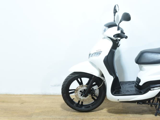 PEUGEOT TWEET 125 (IVA DEDUCIBLE) 2022 de segunda mano