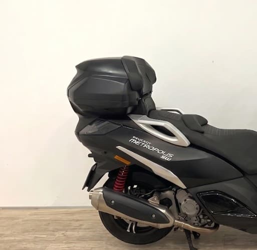 PEUGEOT METROPOLIS 400 SW (TOP CASE) (IVA DEDUCIBLE) 2023 de segunda mano