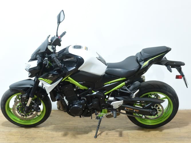 Comprar KAWASAKI Z 900 (FULL)(A) 2021 de segunda mano KAWASAKI Z 900 (FULL)(A) 2021 de segunda mano