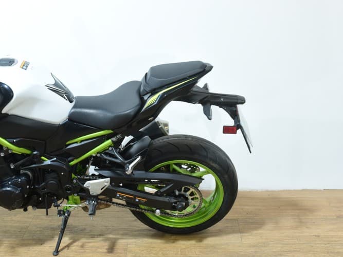 Comprar KAWASAKI Z 900 (FULL)(A) 2021 de segunda mano KAWASAKI Z 900 (FULL)(A) 2021 de segunda mano