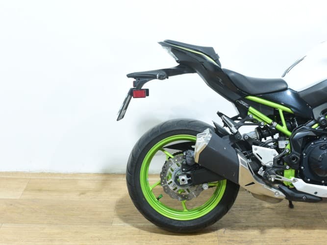 Comprar KAWASAKI Z 900 (FULL)(A) 2021 de segunda mano KAWASAKI Z 900 (FULL)(A) 2021 de segunda mano