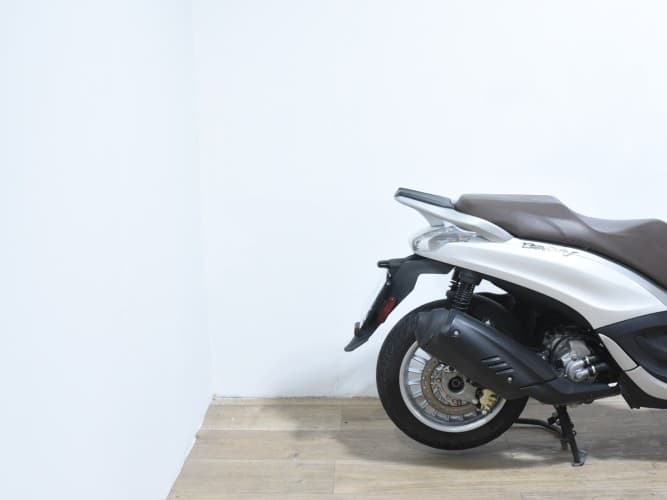 Comprar PIAGGIO BEVERLY 300 2020 de segunda mano PIAGGIO BEVERLY 300 2020 de segunda mano