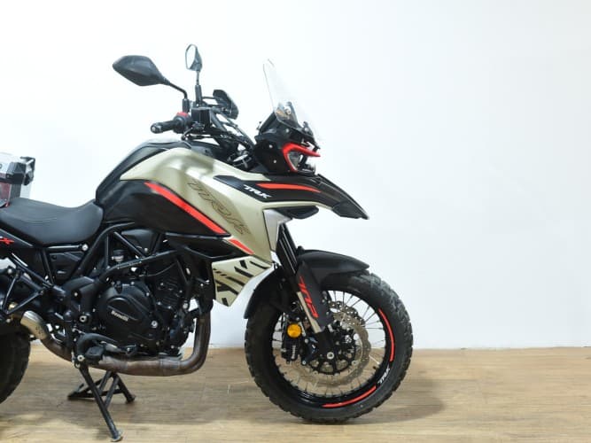 Comprar BENELLI TRK 702 X (A) (TRES MALETAS) 2024 de segunda mano BENELLI TRK 702 X (A) (TRES MALETAS) 2024 de segunda mano