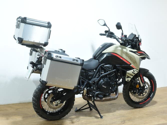 Comprar BENELLI TRK 702 X (A) (TRES MALETAS) 2024 de segunda mano BENELLI TRK 702 X (A) (TRES MALETAS) 2024 de segunda mano