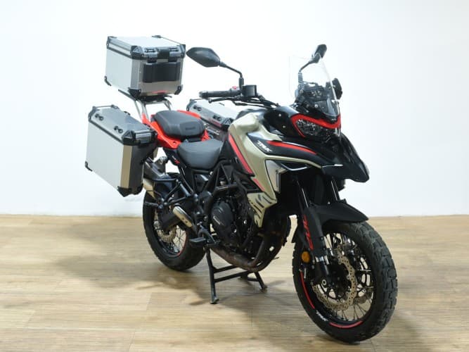 Comprar BENELLI TRK 702 X (A) (TRES MALETAS) 2024 de segunda mano BENELLI TRK 702 X (A) (TRES MALETAS) 2024 de segunda mano