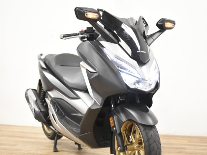 HONDA FORZA 300 2021 de segunda mano