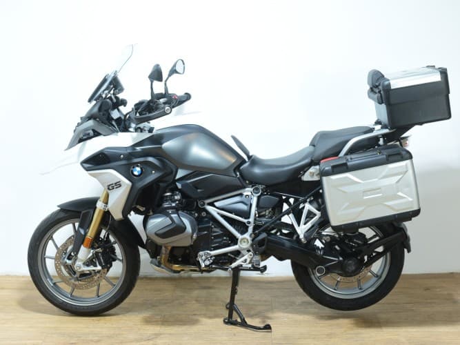Comprar BMW R 1250 GS (TRES MALETAS)(3 PACKS) 2022 de segunda mano BMW R 1250 GS (TRES MALETAS)(3 PACKS) 2022 de segunda mano