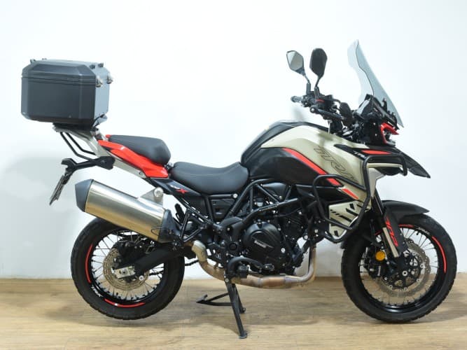 Comprar BENELLI TRK 702 X (TOP CASE) (A) 2025 de segunda mano BENELLI TRK 702 X (TOP CASE) (A) 2025 de segunda mano