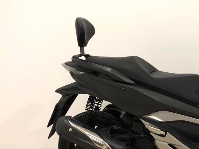 HONDA FORZA 300 2018 de segunda mano