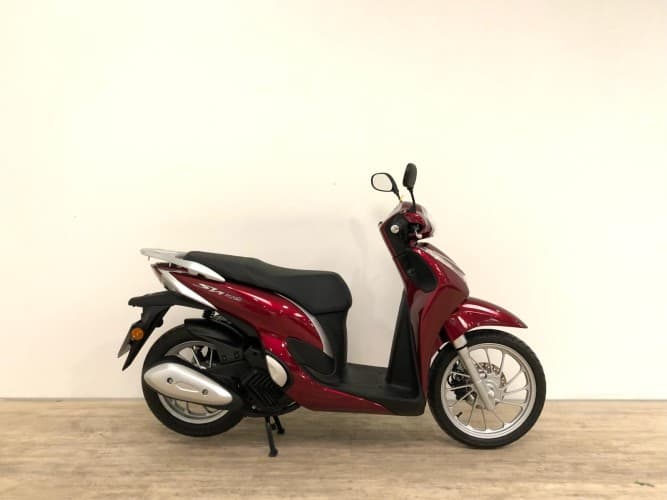 Comprar HONDA SH 125 MODE 2025 de segunda mano HONDA SH 125 MODE 2025 de segunda mano