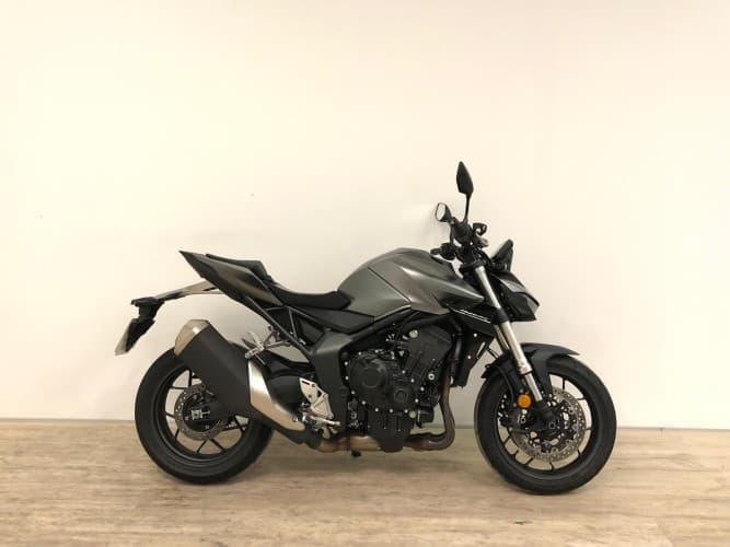 Comprar HONDA CB 1000 HORNET 2025 de segunda mano HONDA CB 1000 HORNET 2025 de segunda mano