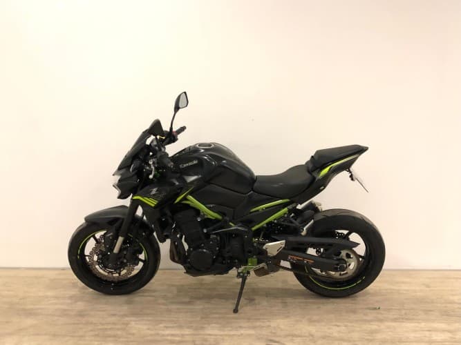 Comprar KAWASAKI Z 900 (A2) 2022 de segunda mano KAWASAKI Z 900 (A2) 2022 de segunda mano